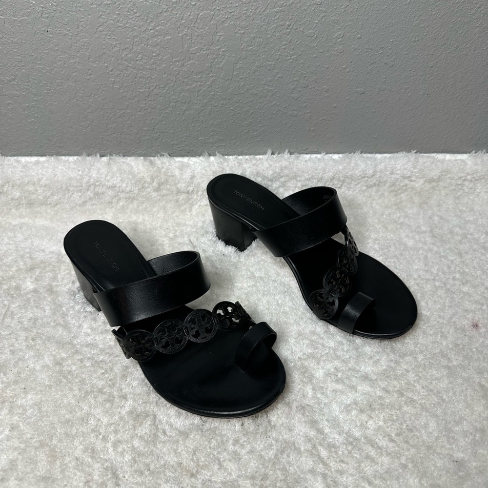 Tory Burch Tiny Miller Black Leather Toe Ring Block Heel Sandals Size 9M women’s - Picture 4 of 7